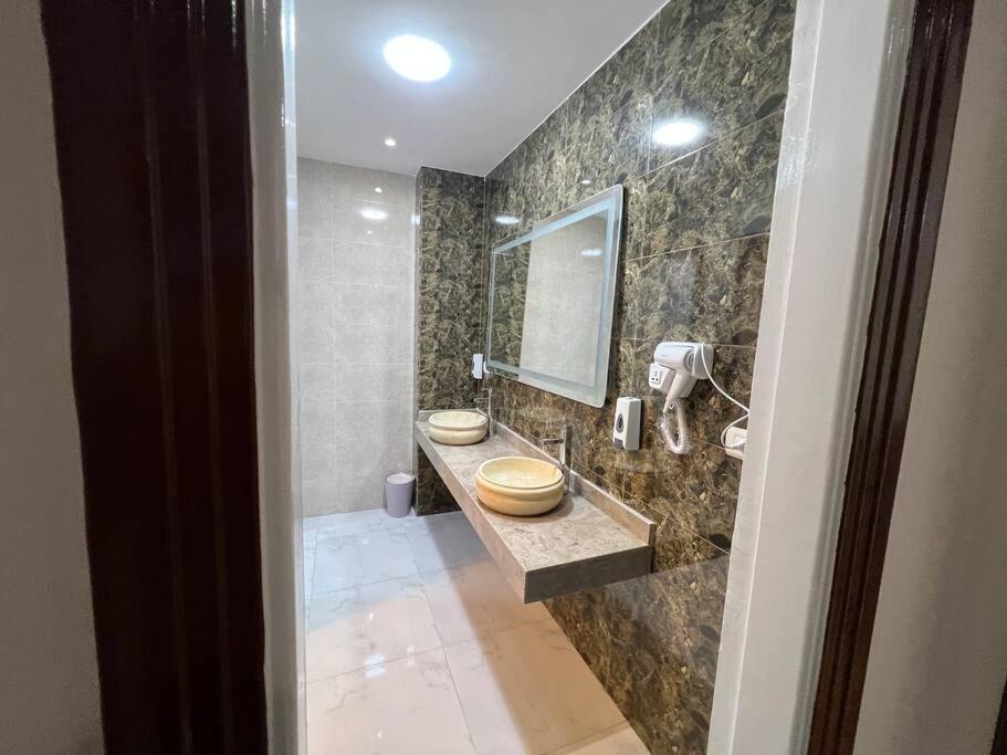 Luxury Apartment Downtown Caïro Buitenkant foto